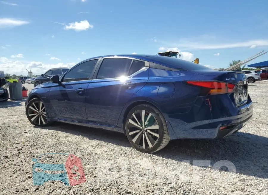 1N4BL4CV5LC266654 Photo# 2