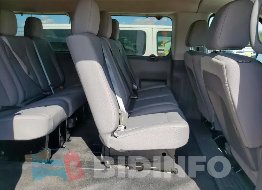 5BZBF0AA1JN851579 Photo# 11