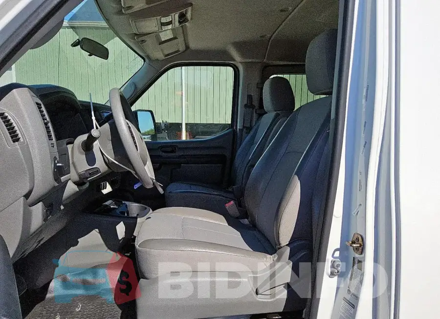 5BZBF0AA1JN852103 Photo# 7
