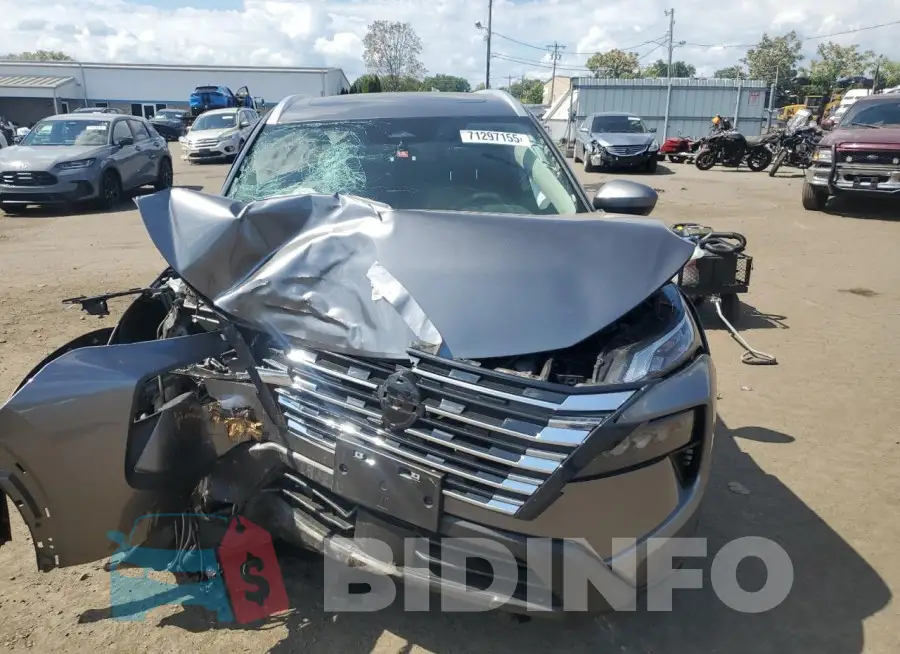 JN8BT3BB5RW172782 Photo# 5
