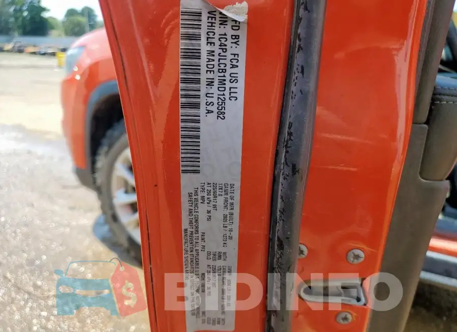 1C4PJLCB1MD125582 Photo# 13