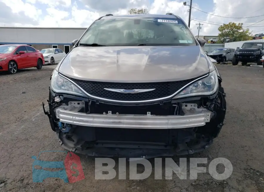 2C4RC1BG1JR274278 Photo# 5