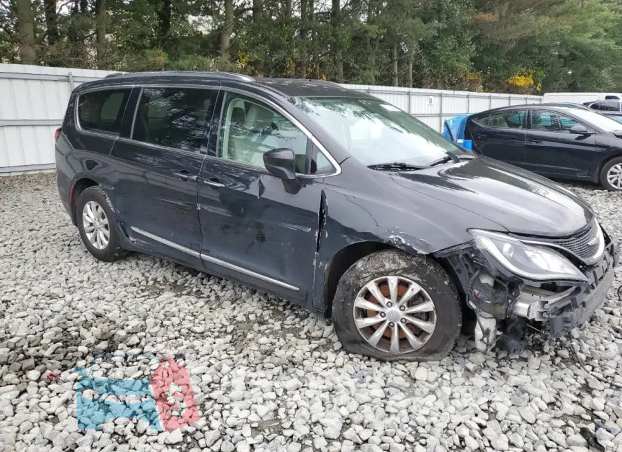 2C4RC1BG8JR317918 Photo# 4