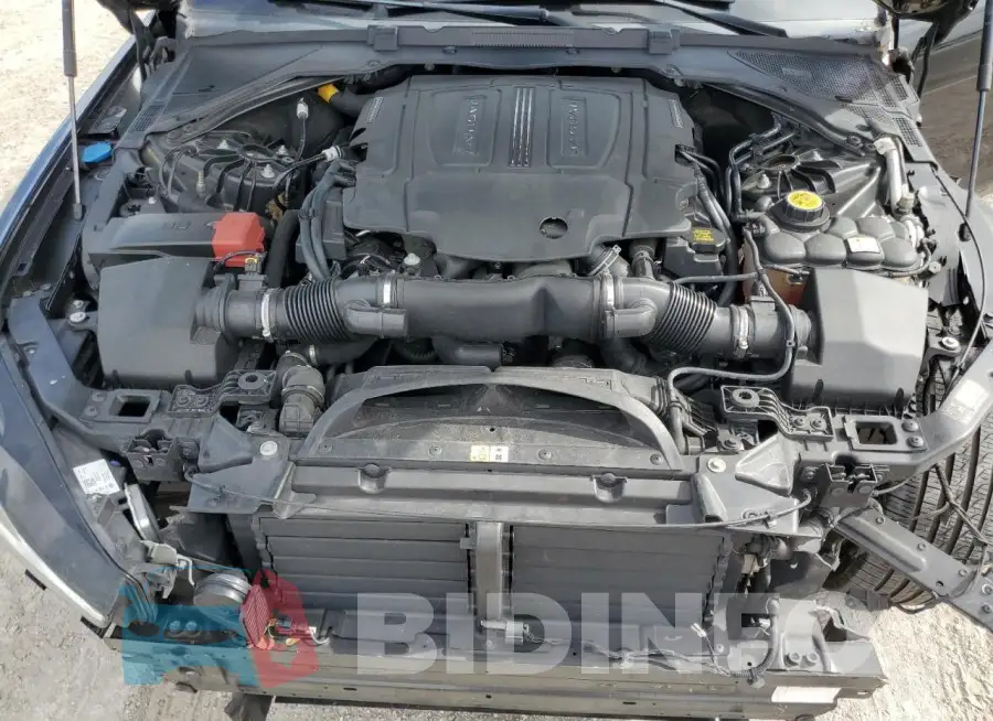 SAJAF4BVXHCP10330 Photo# 11