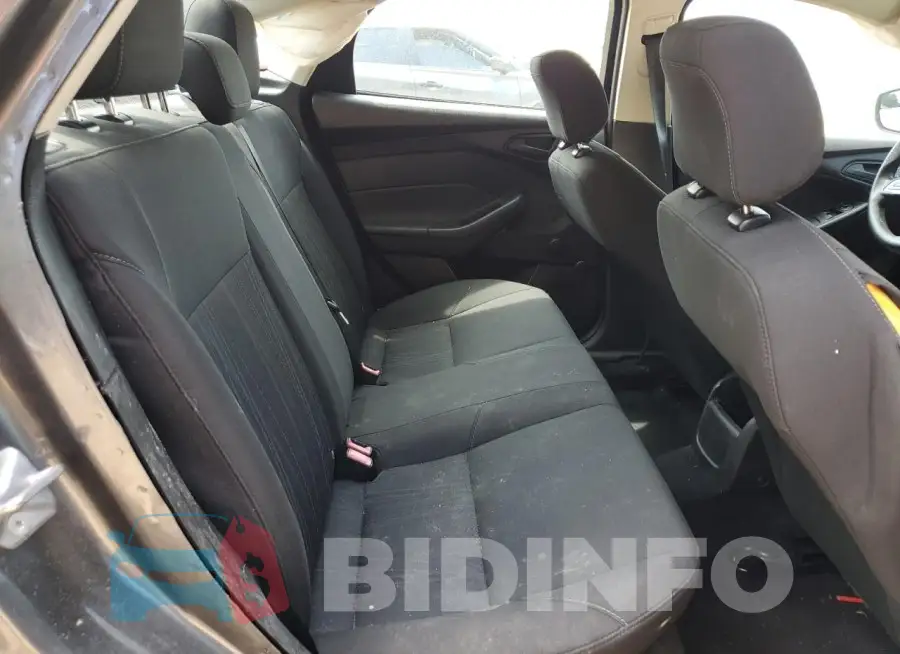 1FADP3E27GL241366 Photo# 10