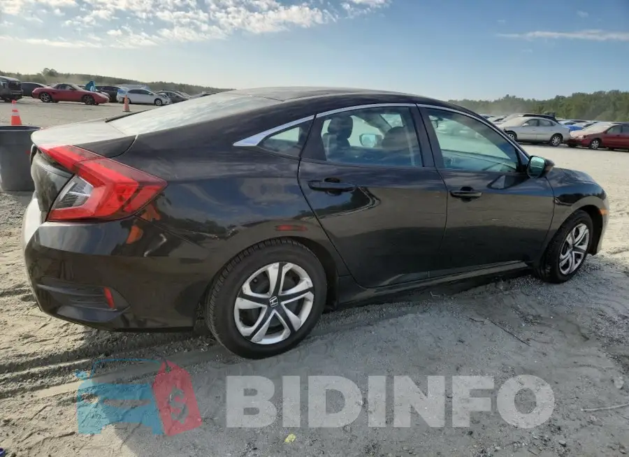 19XFC2F5XGE018684 Photo# 3