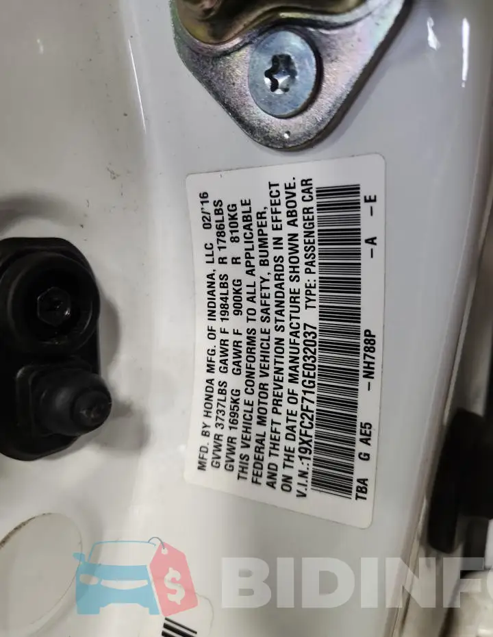 19XFC2F71GE032037 Photo# 12