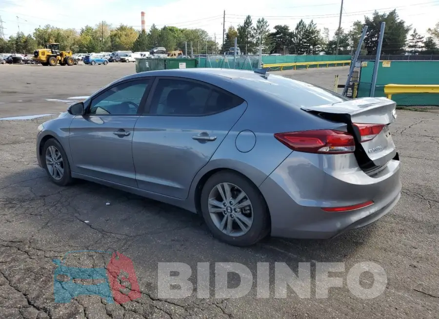 5NPD84LF8JH374717 Photo# 2