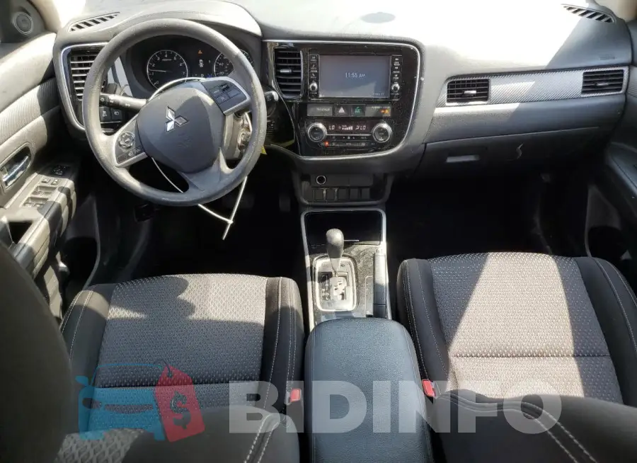 JA4AD2A33JZ057748 Photo# 8