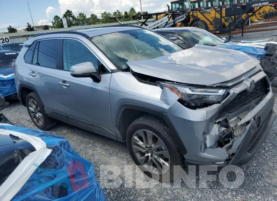 2T3C1RFV3PW280200 Photo# 4