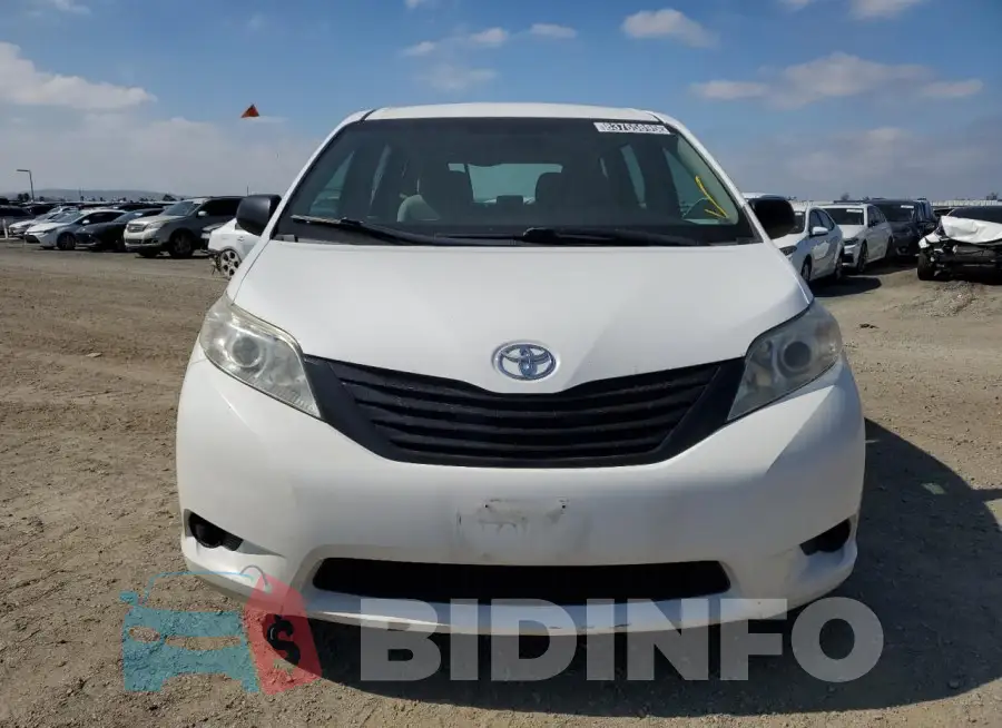 5TDZK3DC1GS734354 Photo# 5