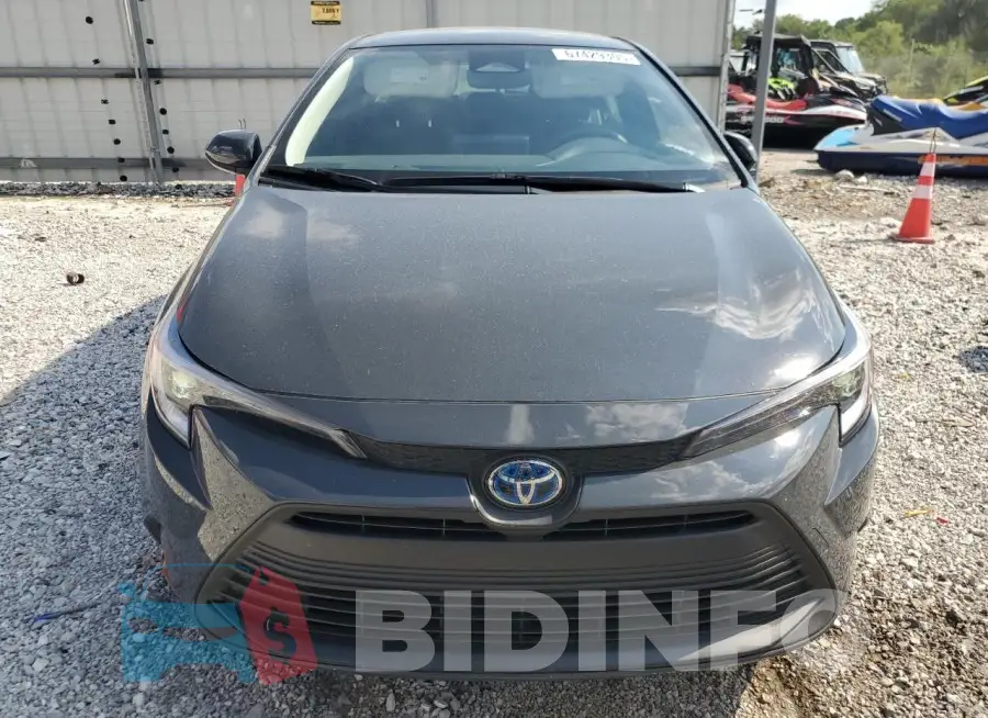 JTDBCMFE3S3073794 Photo# 5