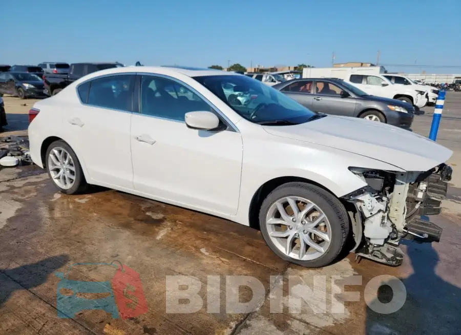 19UDE2F37LA004837 Photo# 4