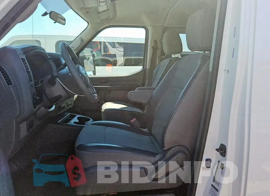 5BZBF0AA4JN851558 Photo# 7