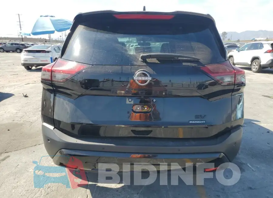 JN8BT3BA0PW003693 Photo# 6
