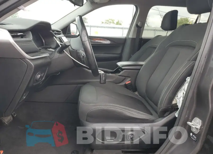 1C4RJJAG5M8175390 Photo# 7