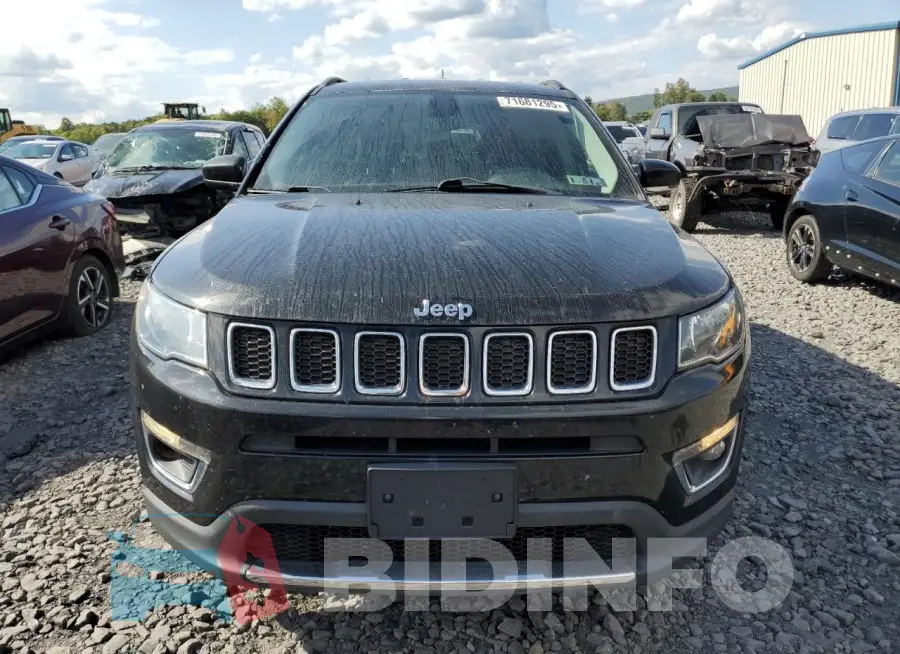 3C4NJDCB9LT185454 Photo# 5