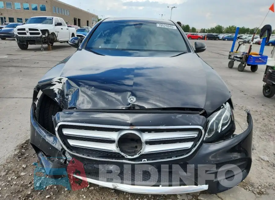 WDDZF8DB8LA750881 Photo# 5