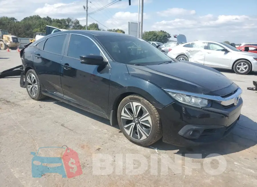 19XFC1F36HE028669 Photo# 4
