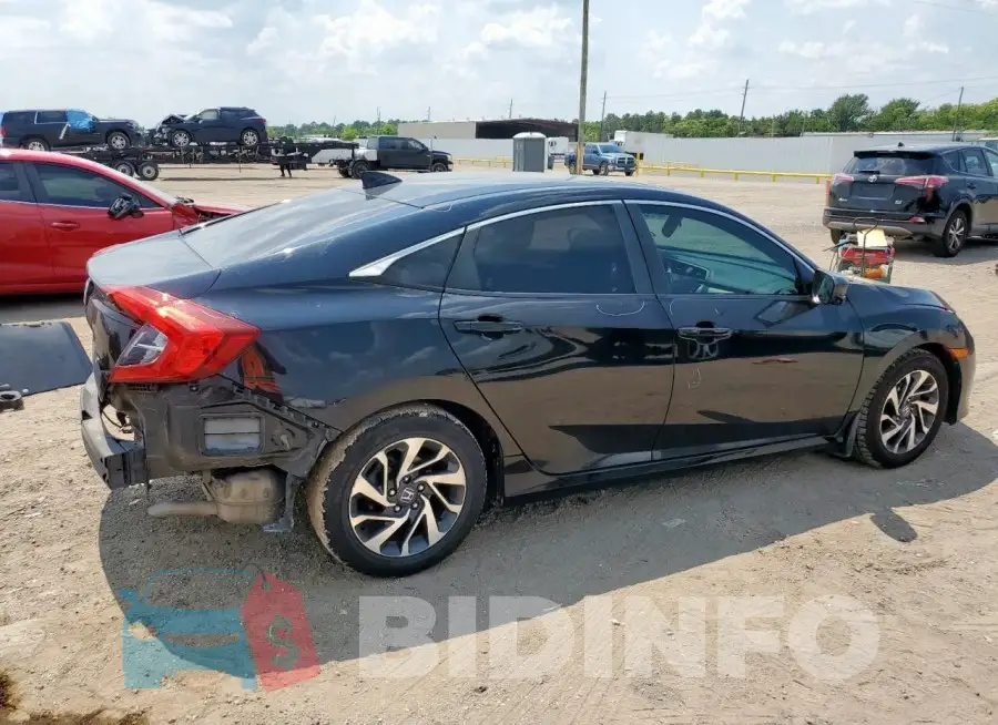 19XFC2F77HE232941 Photo# 3