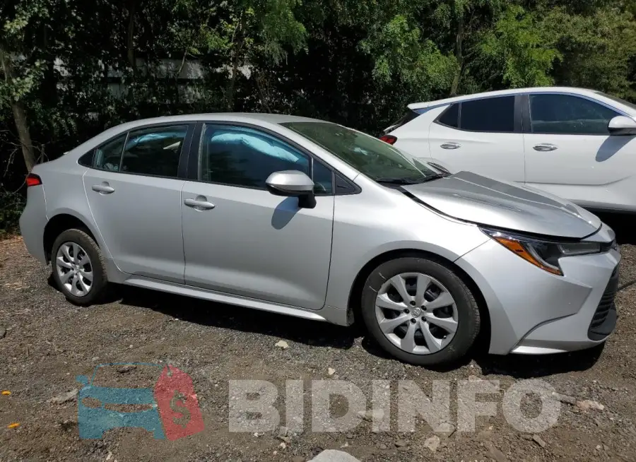 5YFB4MDE1PP026438 Photo# 4
