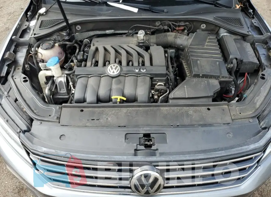 1VWCM7A36JC013285 Photo# 11