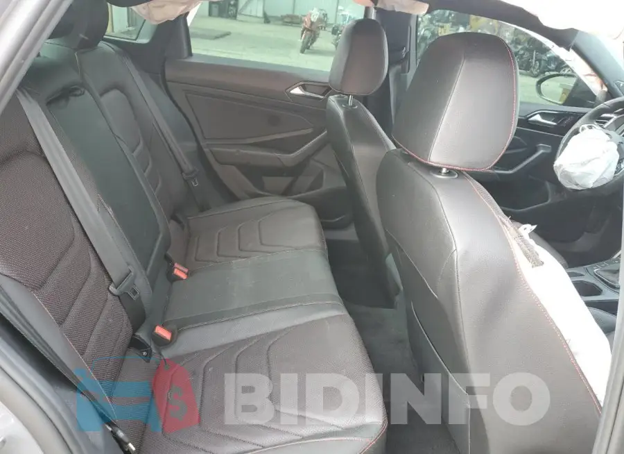 3VW2T7BU0RM063342 Photo# 10