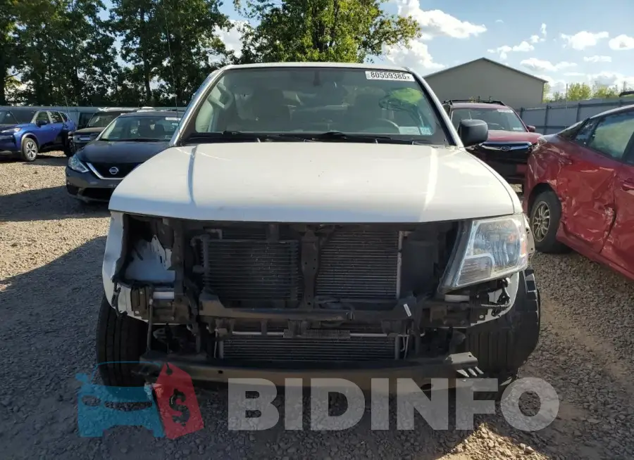 1N6BD0CT7JN769700 Photo# 5