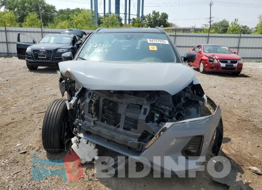 3N1CP5DV3RL550243 Photo# 5