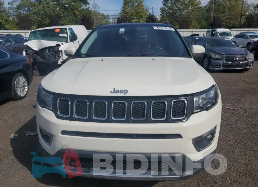 3C4NJDCB1LT128214 Photo# 5