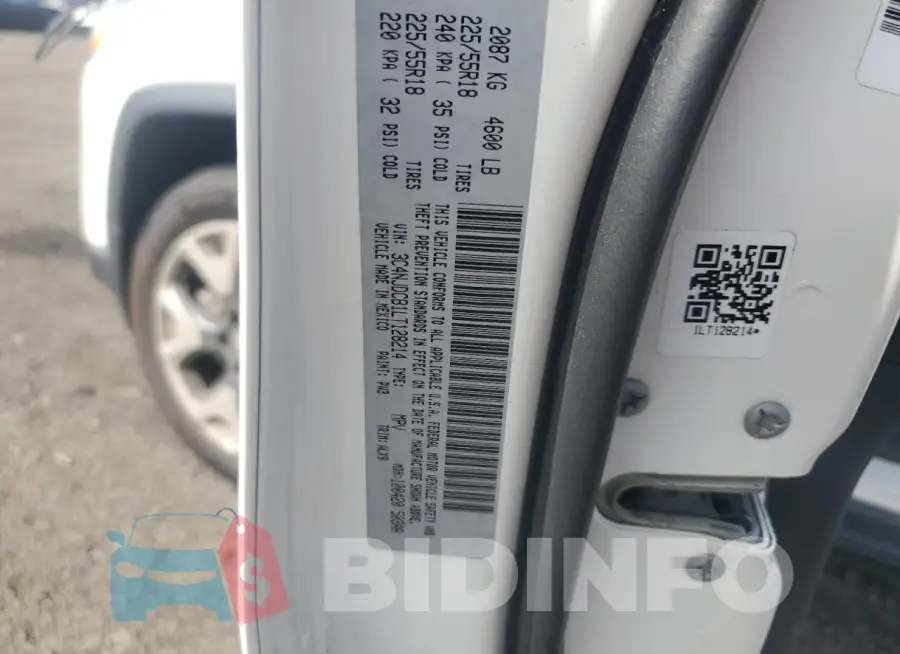 3C4NJDCB1LT128214 Photo# 13