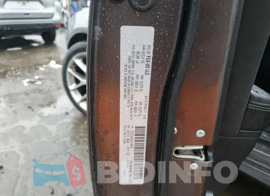 2C3CDXHG8LH138076 Photo# 12