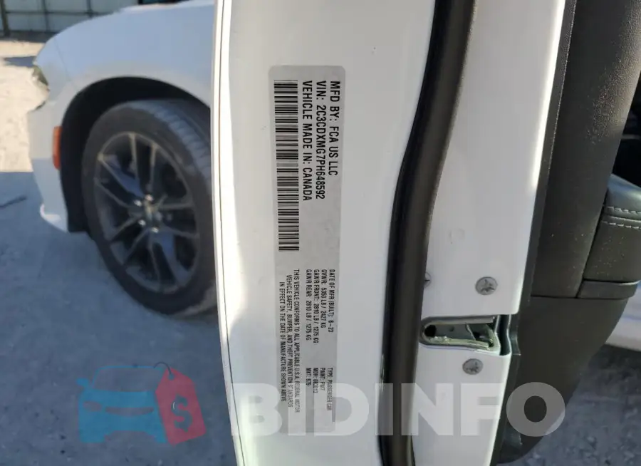 2C3CDXMG7PH648592 Photo# 12