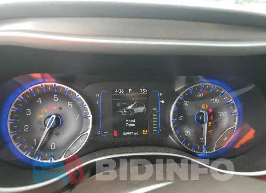 2C4RC1BGXJR210840 Photo# 9