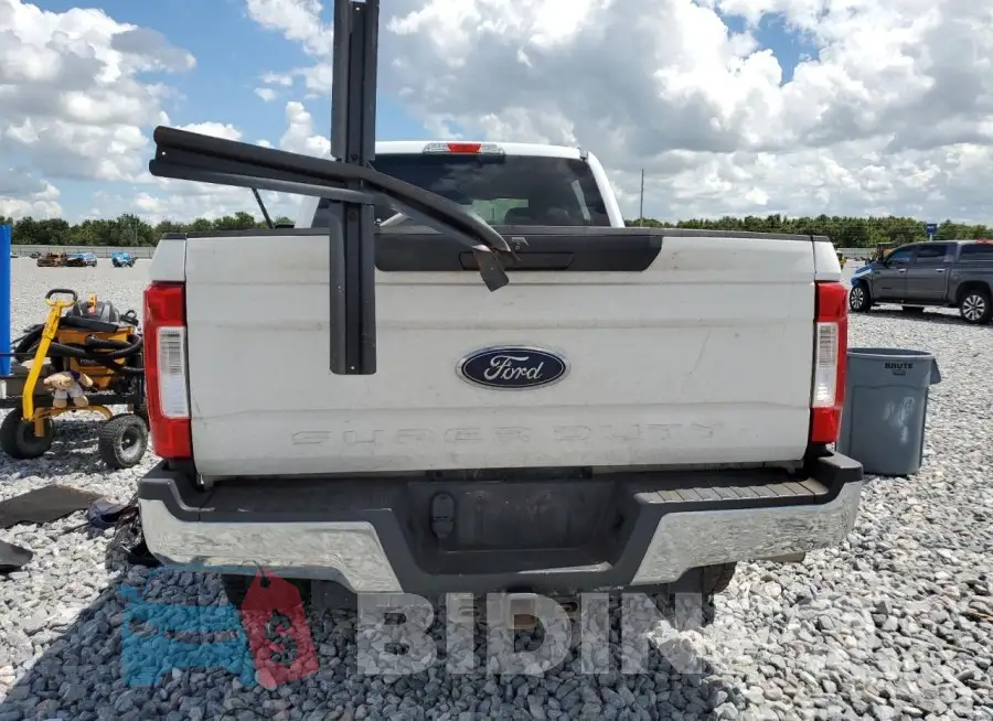 1FT7W2BT9JEB21629 Photo# 6