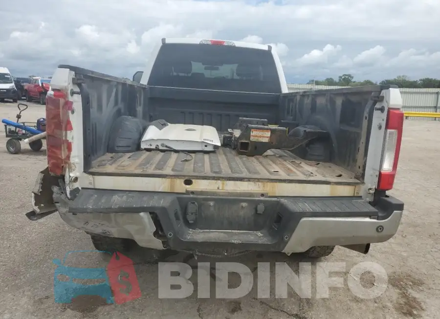 1FT7X2B68JEB68710 Photo# 6