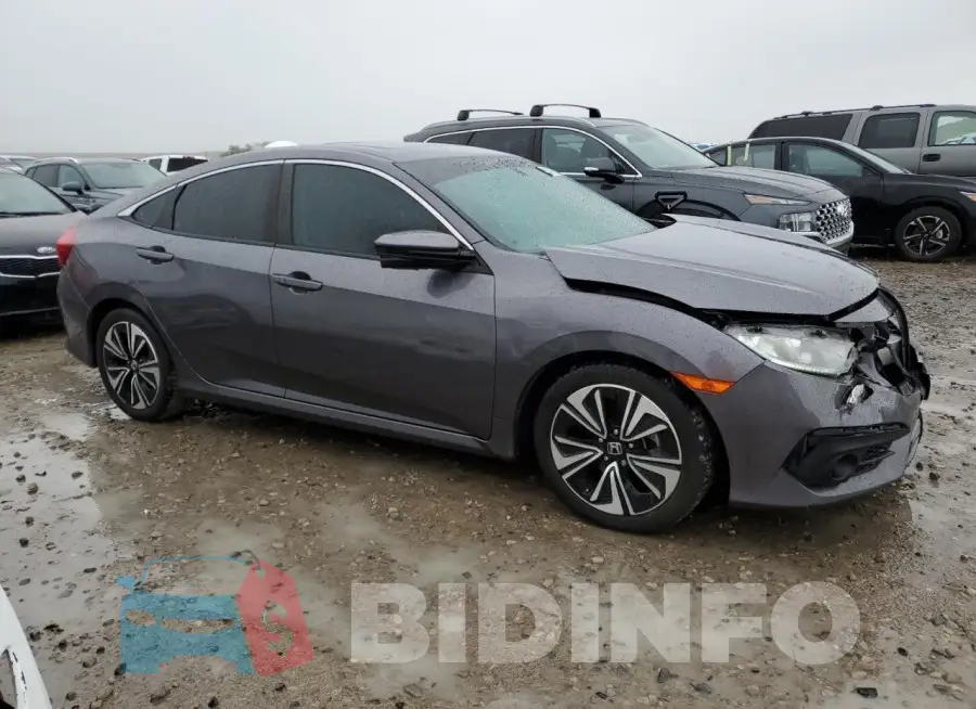 19XFC1F31HE212207 Photo# 4