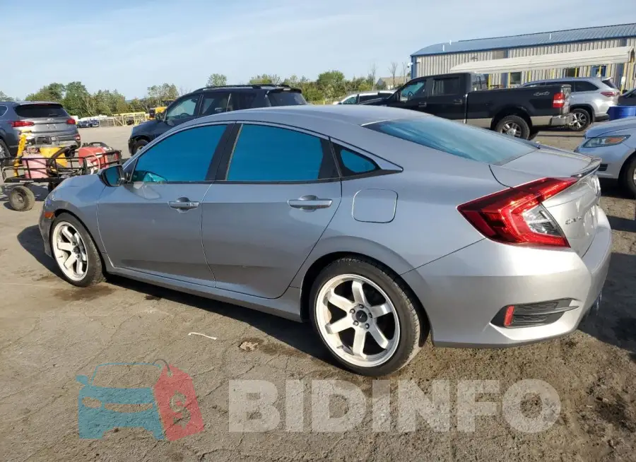 19XFC2F89LE213745 Photo# 2