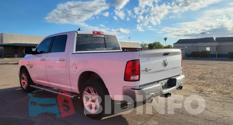 1C6RR6LT0KS586476 Photo# 3