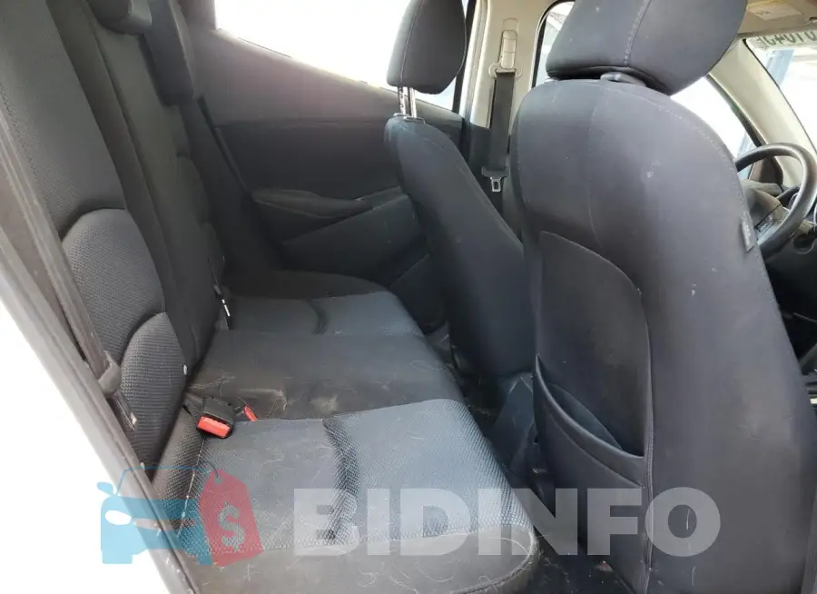 3MYDLBZV2GY112027 Photo# 10