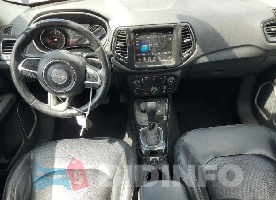 3C4NJDCB2LT170553 Photo# 8