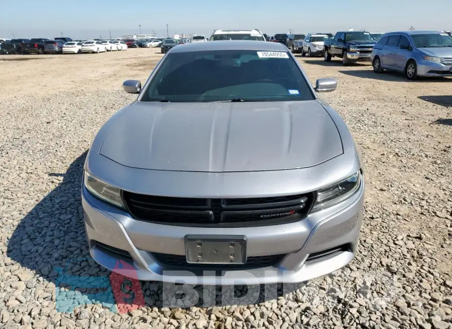 2C3CDXHG3HH520636 Photo# 5
