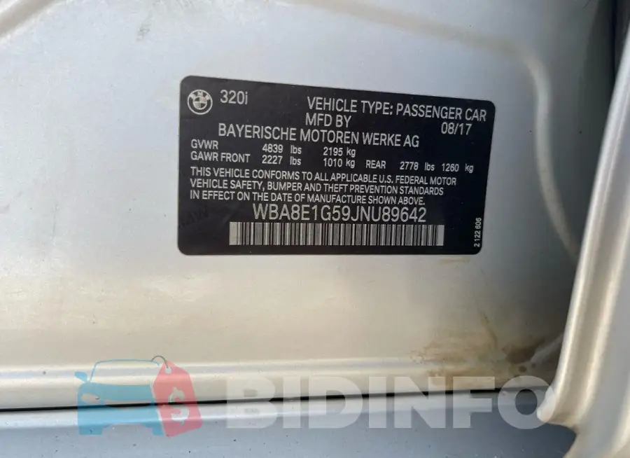 WBA8E1G59JNU89642 Photo# 10