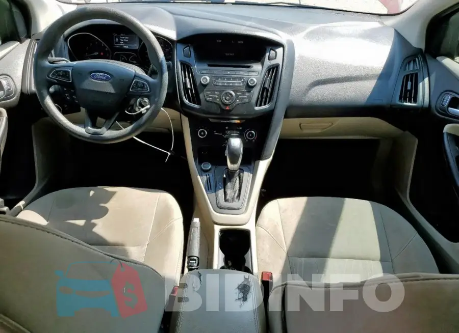 1FADP3F26GL252728 Photo# 8