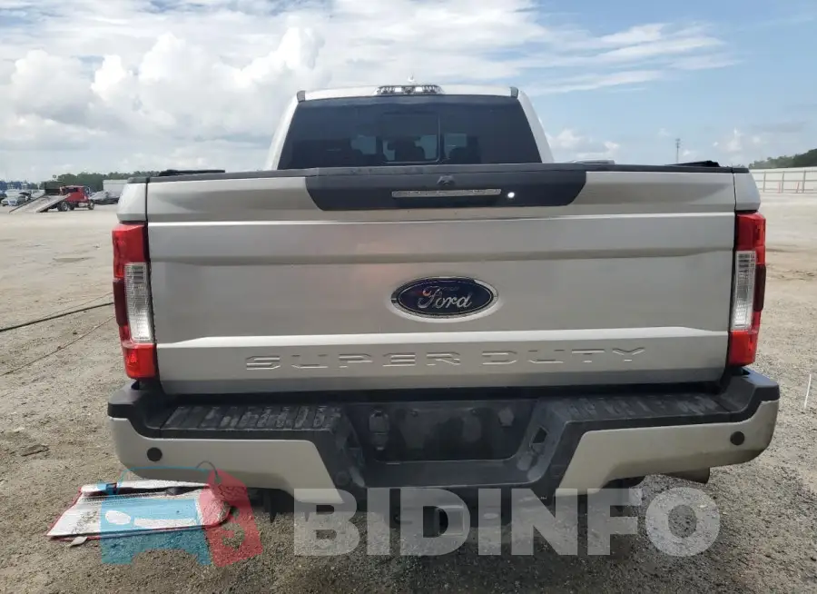 1FT7W2BT3JEC74975 Photo# 6