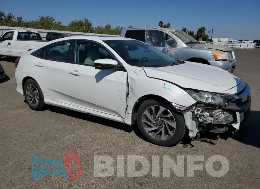 19XFC2F82HE232760 Photo# 4