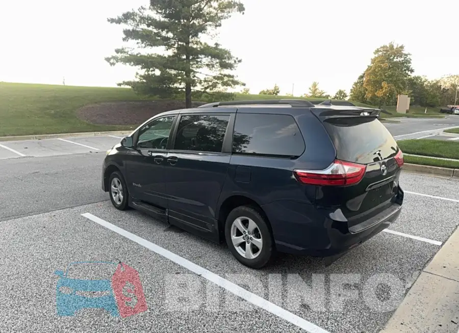 5TDKZ3DC2JS910364 Photo# 3