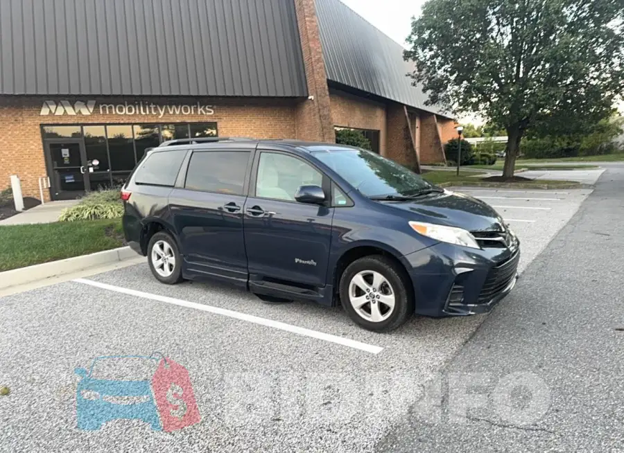 5TDKZ3DC2JS910364 Photo# 1
