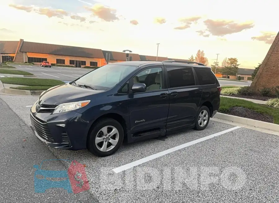5TDKZ3DC2JS910364 Photo# 2