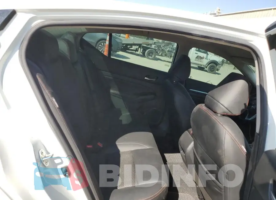 1N4BL4CV1PN377342 Photo# 10